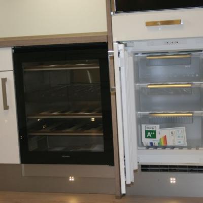 Mit Weinschrank 20