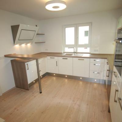Mit Weinschrank 7